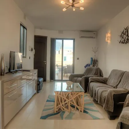 Seahorse Penthouse Apartman Żebbuġ